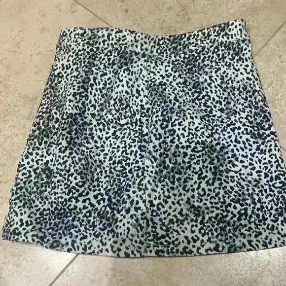 Cheetah skirt size S - Picture 1 of 3